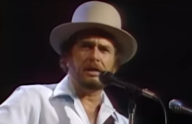 This Country star held the Guinness record for buying a round!